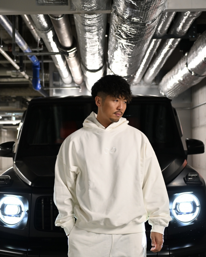 オーバースタイルパーカー