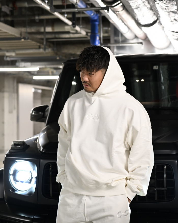 オーバースタイルパーカー