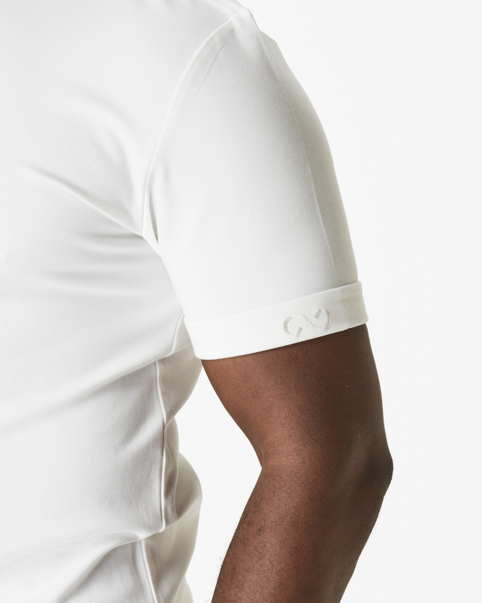 クラシックフィットTシャツ