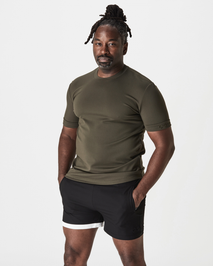 クラシックフィットTシャツ